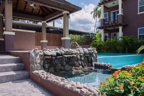 New Kingston Guest Apt At Sonoma Estate Bagian luar foto