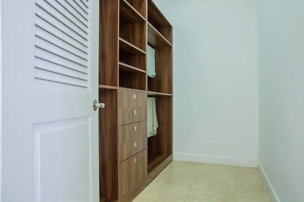 New Kingston Guest Apt At Sonoma Estate Bagian luar foto